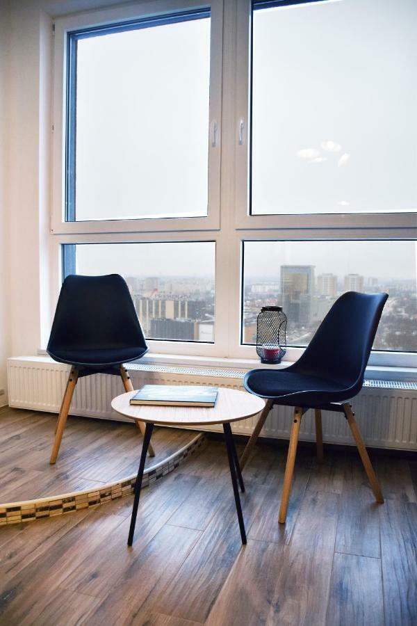Apartments Aura Sky By Noclegi Renters Warsawa Bagian luar foto