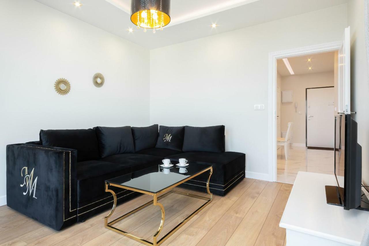 Apartments Aura Sky By Noclegi Renters Warsawa Bagian luar foto