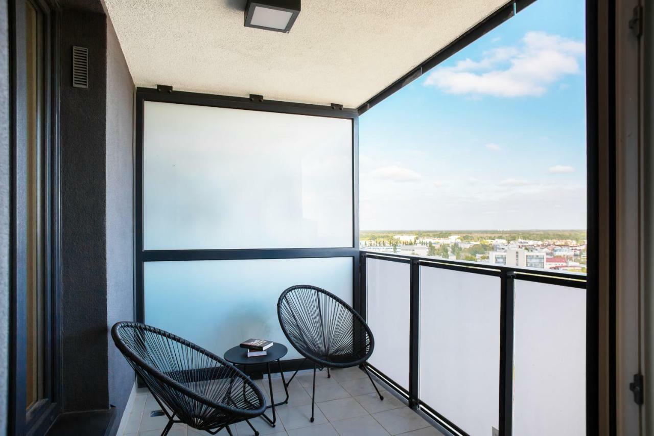 Apartments Aura Sky By Noclegi Renters Warsawa Bagian luar foto