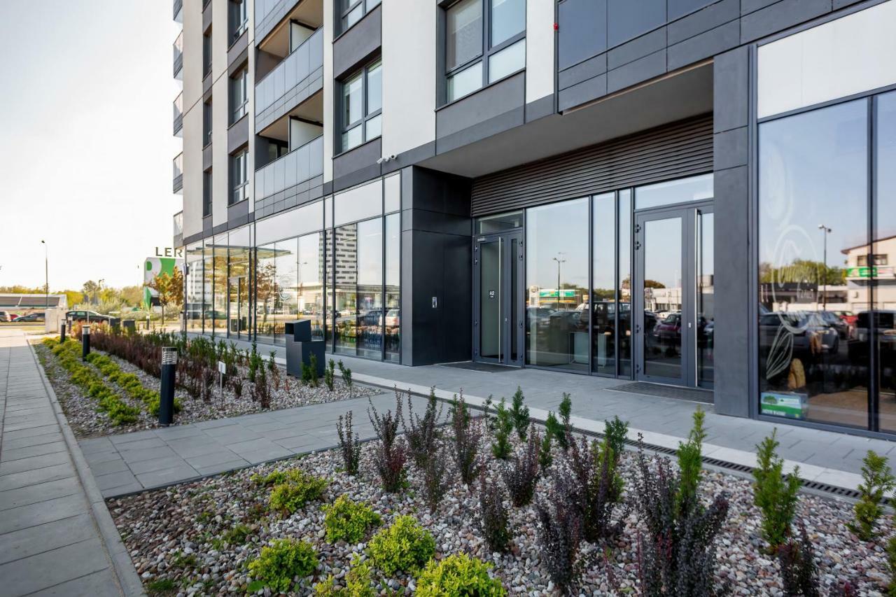 Apartments Aura Sky By Noclegi Renters Warsawa Bagian luar foto